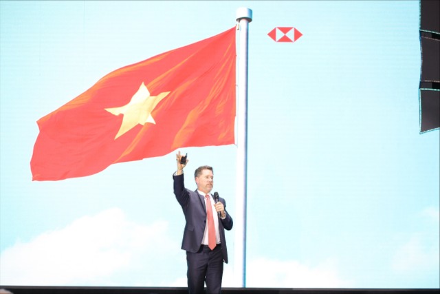 Ông Tim Evans, Tổng giám đốc, HSBC Việt Nam Ông Tim Evans, Tổng giám đốc, HSBC Việt Nam