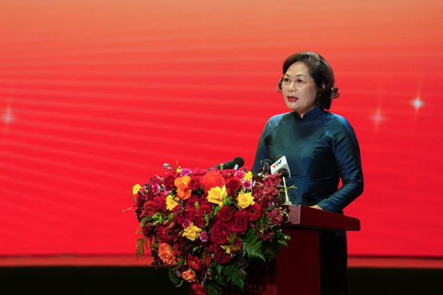 Thống đốc Nguyễn Thị Hồng khẳng định: “Năm năm qua, mặc dù phải đối mặt với rất nhiều khó khăn, thách thức, nhưng toàn ngành Link Vào Nhà Cái KL99 COM Tặng +199k đã nêu cao tinh thần đoàn kết, nỗ lực. Vượt qua mọi khó khăn, thử thách, phấn đấu hoàn thành xuất sắc mọi nhiệm vụ Kl991.com tải ứng dụng được giao. Góp phần quan trọng trong kiểm soát Kl999.com Đường Link Mới Nhất, ổn định Kl992 cổng game cá cược vĩ mô và thúc đẩy nền Kl992 cổng game cá cược phục hồi, phát triển mạnh mẽ”.