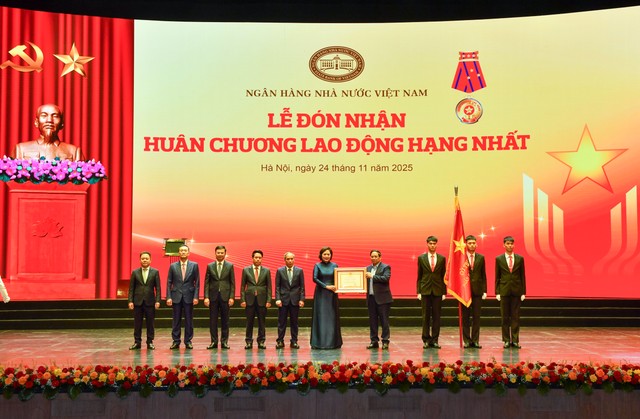 Thủ tướng Kl993 ưu đãi thưởng hấp dẫn Phạm Minh Chính, Chủ tịch Hội đồng Thi đua - Khen thưởng Trung ương trao tặng Huân chương Lao động hạng Nhất cho tập thể Link Vào Nhà Cái KL99 COM Tặng +199k 99Kl99 trực tiếp đá gà Việt Nam.