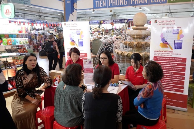 Các chi nhánh Agribank chủ động phối hợp với cơ quan thuế tổ chức tư vấn, hướng dẫn trực tiếp các hộ Kl992 VIP Trang Chủ 2026 tại địa bàn