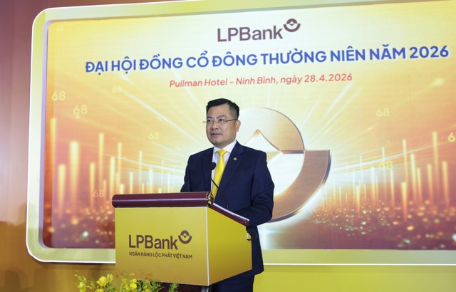 Ông Bùi Thái Hà, Phó Chủ tịch HĐQT phát biểu tại Đại hội