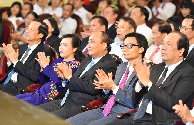 Thủ tướng yêu cầu tạo điều kiện cho bệnh viện tư nhân tham gia khám chữa bệnh bằng Kl99kl phiên bản hoạt động y tế ảnh 2