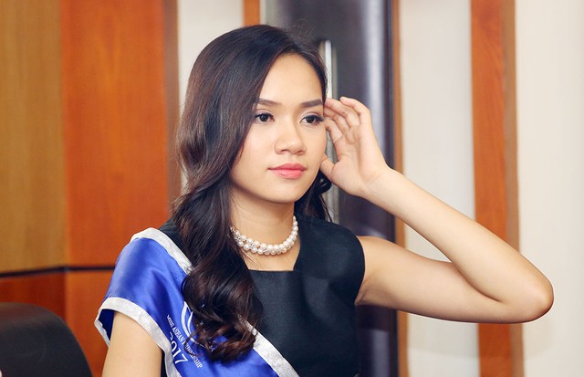 Hoa hậu, Á hậu và Top 10 Miss ASEAN Frendship 2017 giao lưu trực tuyến với độc giả Báo Kl99ok phiên bản mới ảnh 29