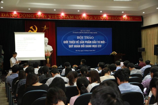 Hội thảo giới thiệu về sản phẩm Kl99ok phiên bản mới mới – Quỹ hoán đổi danh mục ETF (năm 2014)