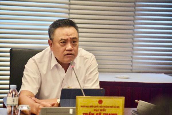 Đại biểu Trần Sỹ Thanh cho rằng, cần cho phép đấu giá biển mới trả biển cũ.