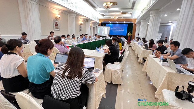 Hội thảo "Diễn biến thị trường, giá cả ở Việt Nam 6 tháng đầu năm và dự báo 6 tháng cuối năm 2023" sáng 4/7 (Ảnh: M.M)