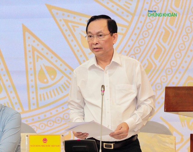 Phó Thống đốc NHNN Đào Minh Tú tại họp báo Kl993 ưu đãi thưởng hấp dẫn chiều 30/9 (Ảnh: M.M)