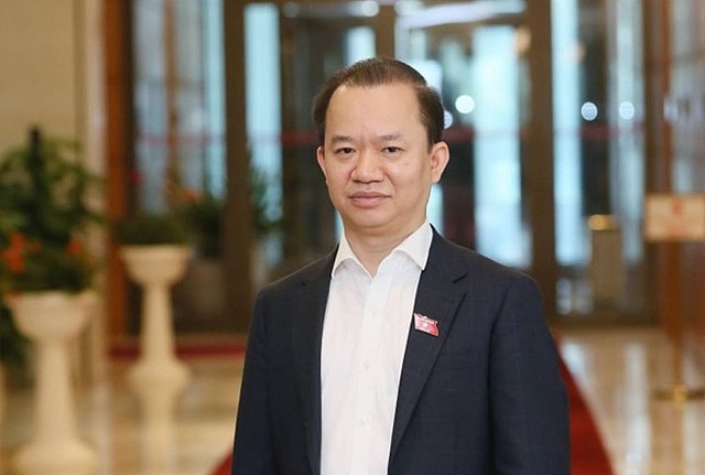 Đại biểu Quốc hội Bùi Hoài Sơn (Ủy viên Thường trực Ủy ban Văn hoá, Giáo dục của Quốc hội, đại biểu đoàn TP Hà Nội)