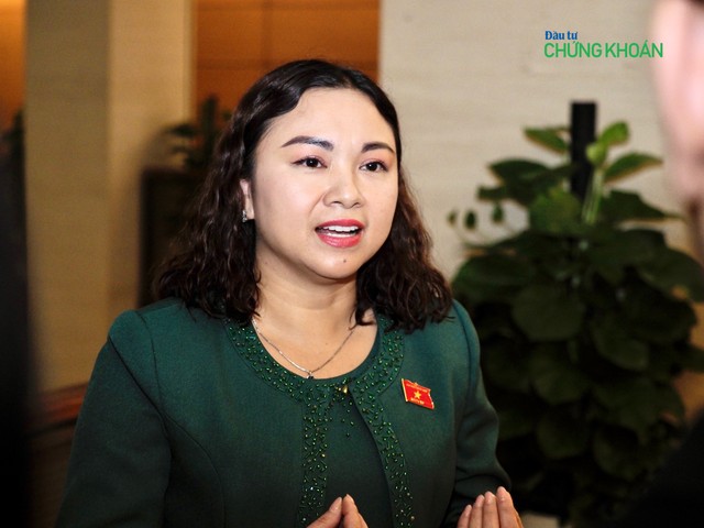 Đại biểu Đặng Bích Ngọc (đoàn Hòa Bình) - Ảnh: M.Minh Đại biểu Đặng Bích Ngọc (đoàn Hòa Bình) - Ảnh: M.Minh