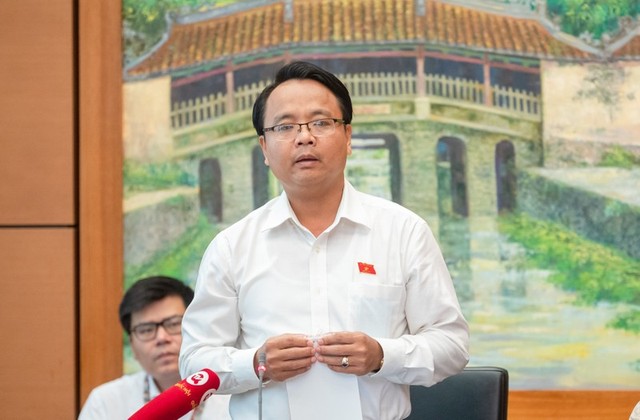 Đại biểu Đặng Hồng Sỹ (đoàn Bình Thuận)