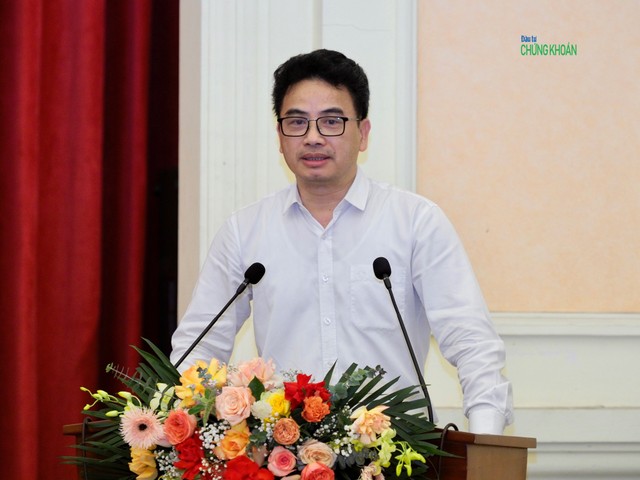 Ông Vũ Ngọc Anh, Vụ trưởng Vụ Khoa học công nghệ và môi trường (Kl99 nổ hũ) phát biểu tại buổi họp báo chiều 14/6 (Ảnh: H.Yến)