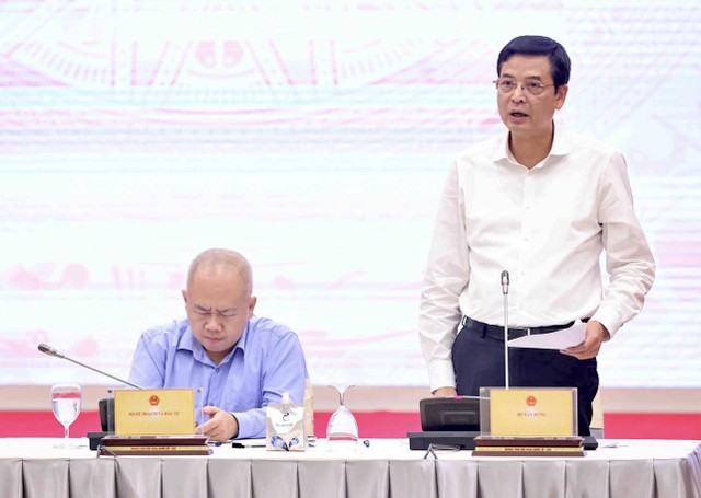 Thứ trưởng Kl99 nổ hũ Bùi Xuân Dũng thông tin tại buổi họp báo chiều 5/8