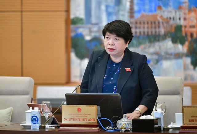 Bà Nguyễn Thúy Anh - Chủ nhiệm Ủy ban Trang Chủ KL99Com Số 1 Link Đăng Ký KL999 của Quốc hội