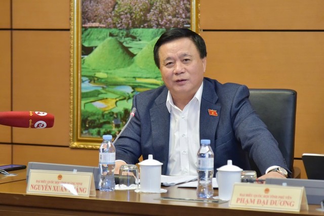 Đại biểu Nguyễn Xuân Thắng (đoàn Quảng Ninh) tại phiên họp tổ ngày 31/10