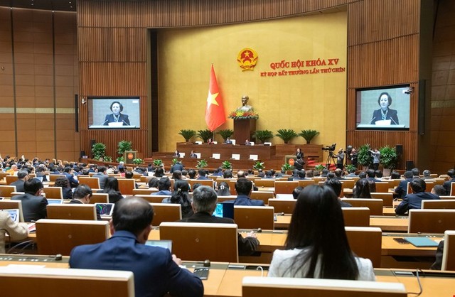 Quốc hội nghe Bộ trưởng Bộ Nội vụ Phạm Thị Thanh Trà trình bày Tờ trình dự án Luật Tổ chức Kl993 ưu đãi thưởng hấp dẫn chiều 12/2.