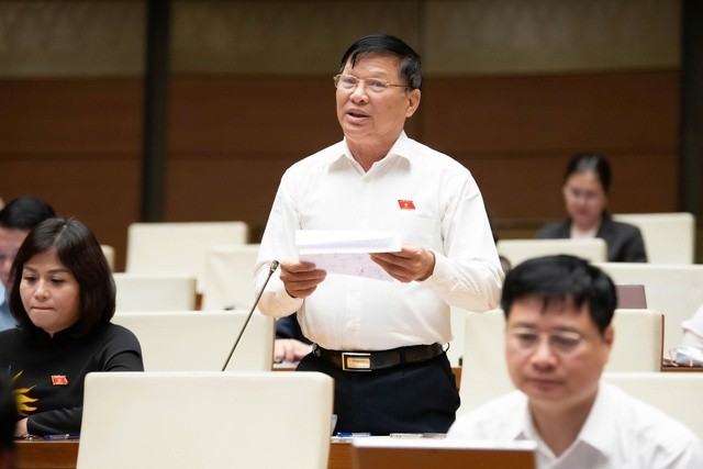 Đại biểu Trần Văn Tiến (đoàn Phú Thọ)