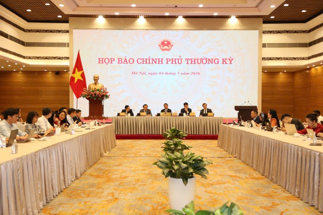 Toàn cảnh buổi họp báo