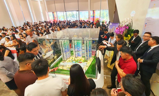 Theo thông tin từ chủ Kl99ok phiên bản mới, trong đợt mở bán đầu tiên vào ngày 14/3/2026, dự án đã đạt tỷ lệ tiêu thụ gần như 100%. Tổng số lượng booking ghi nhận khoảng 1.500 lượt, cao gấp hơn 2,5 lần số lượng sản phẩm.