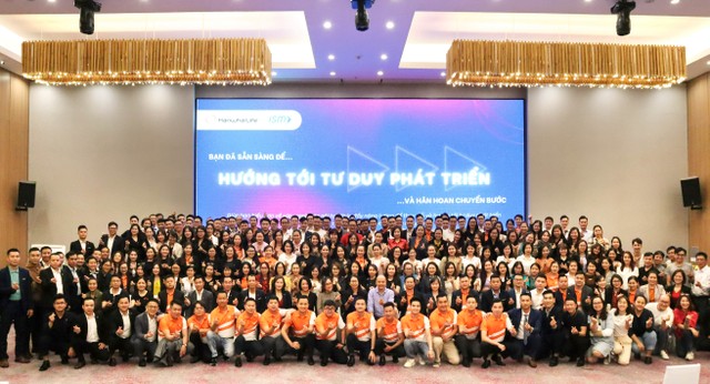 Đội ngũ nhân lực tinh nhuệ của Hanwha Life Việt Nam.