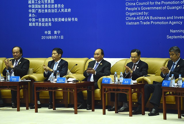 Thủ tướng Nguyễn Xuân Phúc đối thoại với các Kl991.com World Cup 2026 Chính Thức hàng đầu Trung Quốc ảnh 2