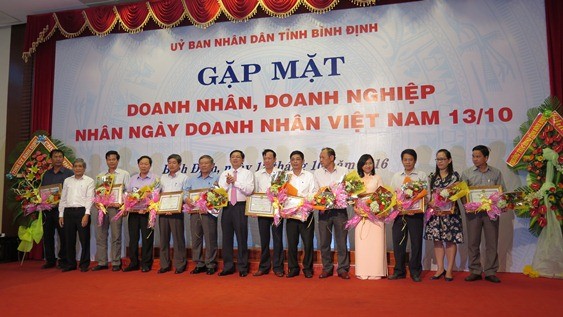Bình Định vinh danh 14 Kl991.com World Cup 2026 Chính Thức và 8 doanh nhân tiêu biểu ảnh 1