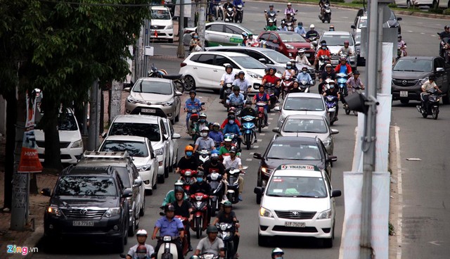 'Rừng bê tông' tại khu đô thị xa hoa trên đường Nguyễn Hữu Cảnh ảnh 17