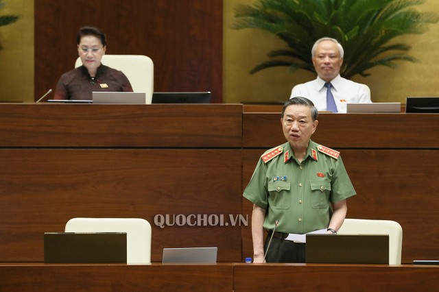 Cả người vay và cho vay tín dụng đen đều có dấu hiệu của Kl99ok khuyến mãi lớn ảnh 2