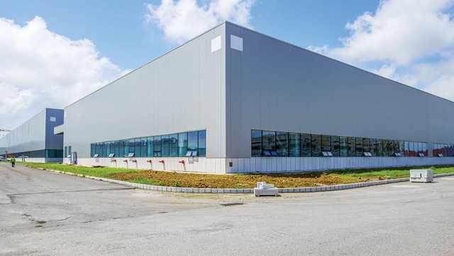 Web Tổng Nhà Cái 99Kl99 Giải Trí Bậc Nhất công nghiệp, nóng nhờ M&A ảnh 1