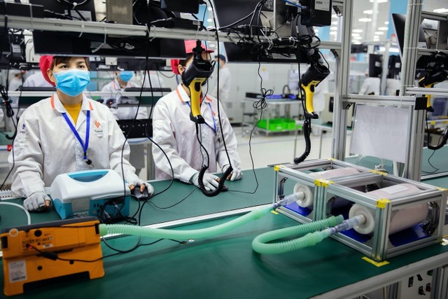 Bloomberg: “Xe hơi hay máy thở Vingroup sẽ thay đổi cách thế giới nghĩ về Việt Nam” ảnh 1