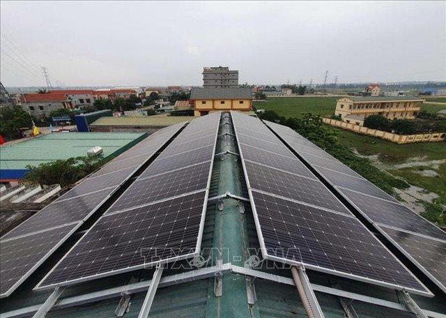 Băn khoăn lắp đặt điện mặt trời mái nhà ảnh 1