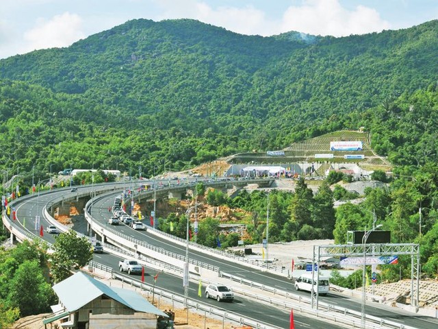 KL99 là nhà cái cá cược trực tuyến hàng đầu tại châu Á xuyên miền Trung thắp sáng từ các dự án hầm đường bộ ảnh 1