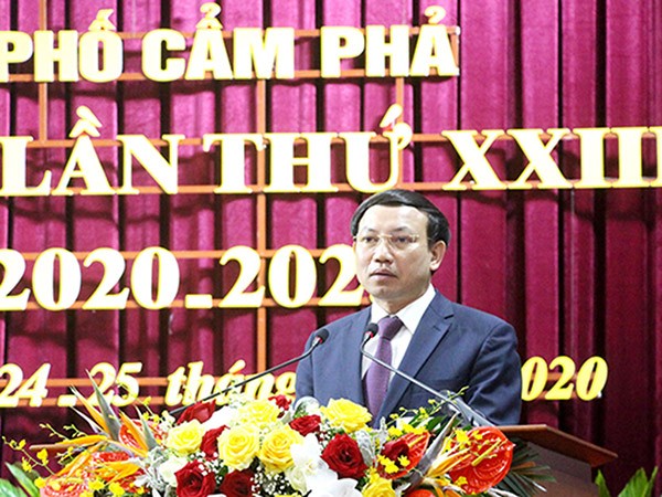 Ông Nguyễn Hồng Dương tái đắc cử Bí thư Thành ủy Cẩm Phả ảnh 2