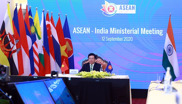 Phó Thủ tướng, Bộ trưởng Ngoại giao Phạm Bình Minh nhấn mạnh tầm quan trọng của quan hệ đối tác chiến lược ASEAN-Ấn Độ đối với khu vực. (Ảnh: VGP/Hải Minh)