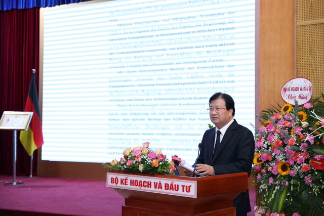 Phó Thủ tướng Trịnh Đình Dũng