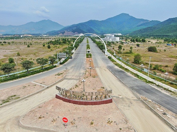 Nhà xưởng công nghệ cao Long Hậu đã hoàn thành giai đoạn 1 và bàn giao cho 2 nhà Kl99ok phiên bản mới Nhật Bản.
