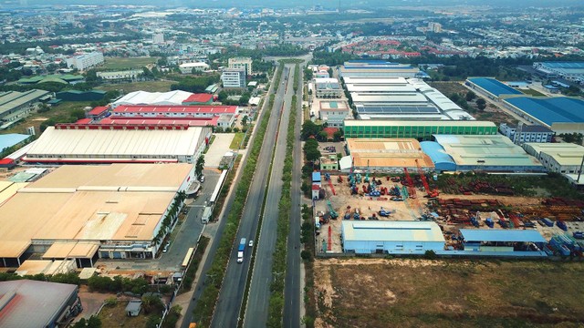 Nhu cầu về nhà xưởng, kho bãi xây sẵn đang tăng nhanh. Ảnh: Lê Toàn