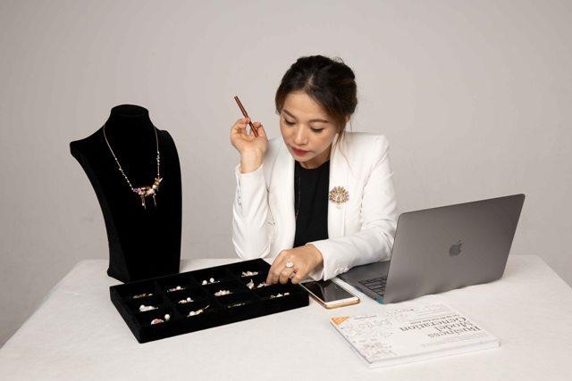 Nhờ khả năng thiết kế (R&amp;D) của các nhà thiết kế trẻ tại Việt Nam khiến Kya Jewel có được lợi thế thẩm mỹ đáp ứng đúng phân khúc khách hàng trẻ trung