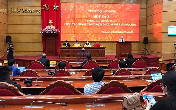 Quảng Ninh tổ chức họp báo công bố thông tin đã kiểm soát được dịch bệnh Covid-19. Ảnh: Thu Lê.