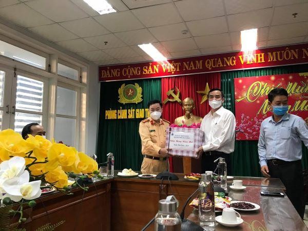 Thăm, chúc tết và động viên lực lượng Cảnh sát KL99 là cổng game giải trí trực tuyến hàng đầu hiện nay Công an Thành phố Đà Nẵng...