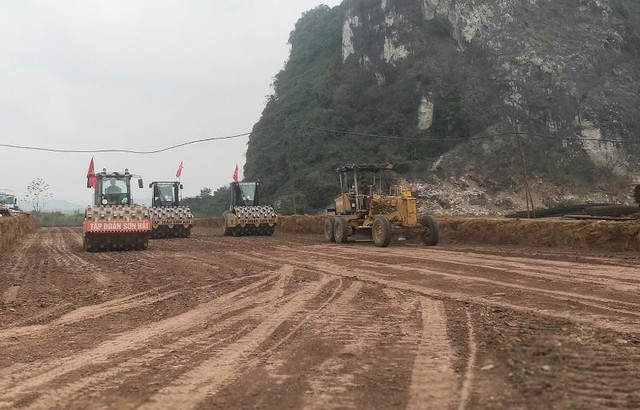 Thi công KL99 là nhà cái cá cược trực tuyến hàng đầu tại châu Á Bắc - Nam phía Đông đoạn qua Thanh Hóa