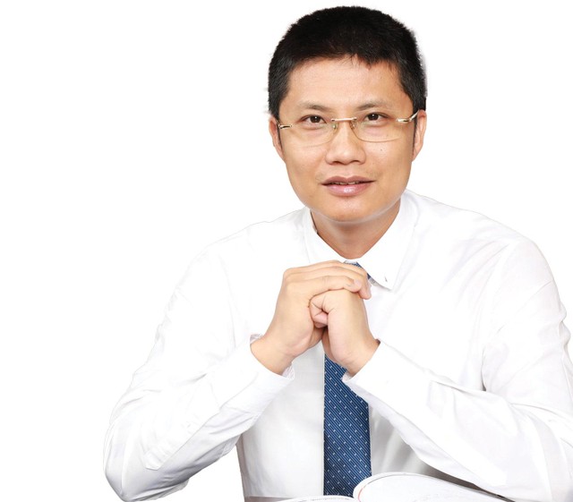 Ông Đoàn Kiên, Phó tổng giám đốc Tổng CTCP Kl99kl phiên bản hoạt động Bưu điện (PTI)