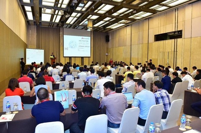 Hội nghị có sự tham gia của gần 100 đối tác tại Việt Nam