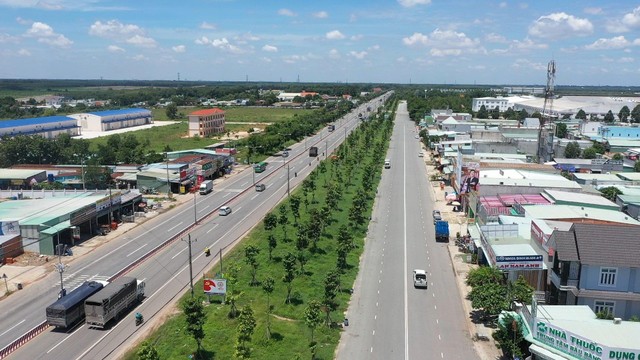 Bàu Bàng đang phát triển mạnh với đích nhắm trở thành thủ phủ công nghiệp mới của Bình Dương nhưng giá đất vẫn còn thấp.