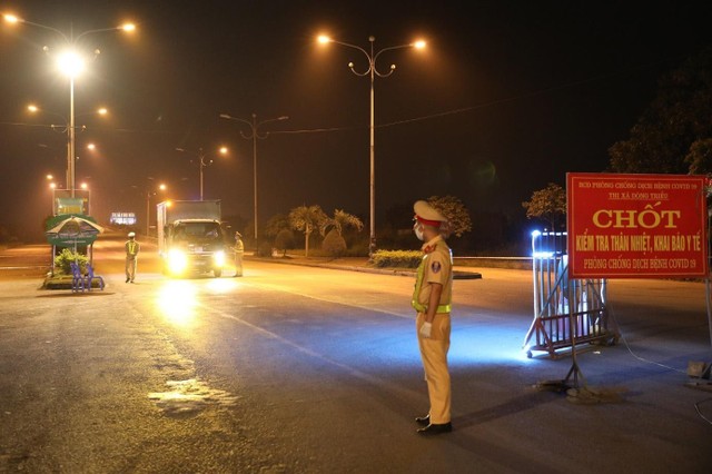 Quảng Ninh tăng cường kiểm soát các phương tiện vận tải lưu thông qua địa bàn tỉnh