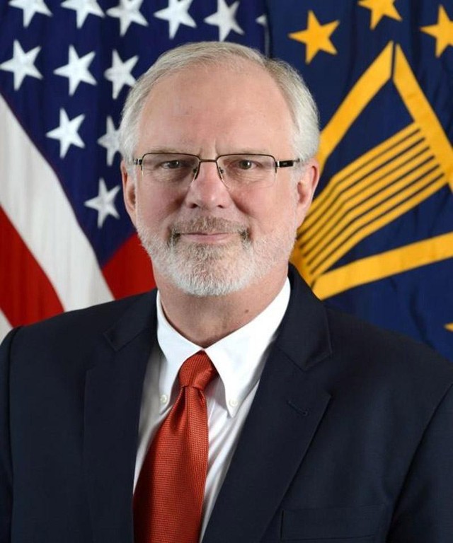 Ông David B. Shear, cựu Đại sứ Mỹ tại Việt Nam.
