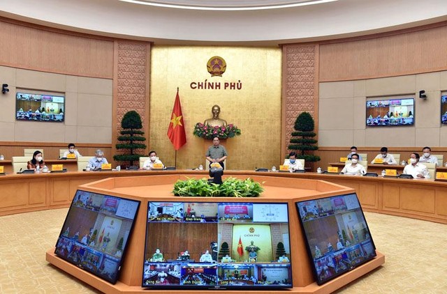 Thủ tướng yêu cầu thống nhất 1 app trong phòng chống dịch để thuận tiện nhất cho người dân