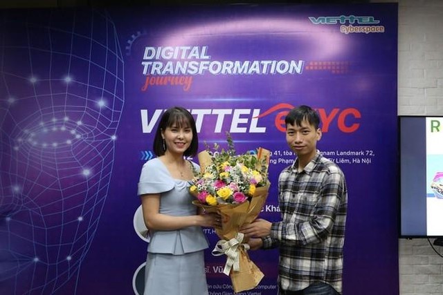 Chị Vũ Thị Hạnh đang đảm nhiệm vị trí Chủ nhiệm đề tài nghiên cứu khoa học của Kl994 game bài casino hấp dẫn Viettel