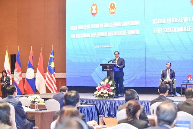 Thủ tướng nêu 3 ưu tiên cần thúc đẩy trong hợp tác tiểu vùng. (Ảnh: Nhật Bắc)