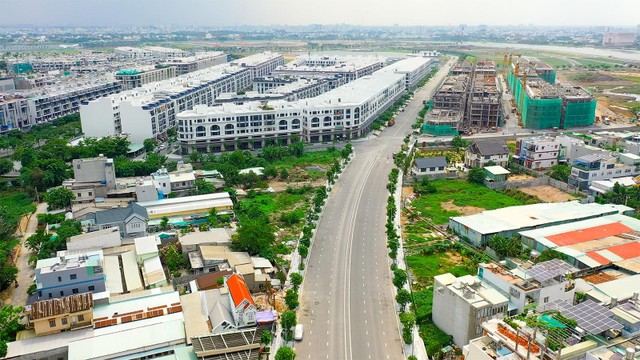 Giá bán nhà phố thương mại các quận trung tâm TP.HCM liên tục tăng. Ảnh: Trọng Tín