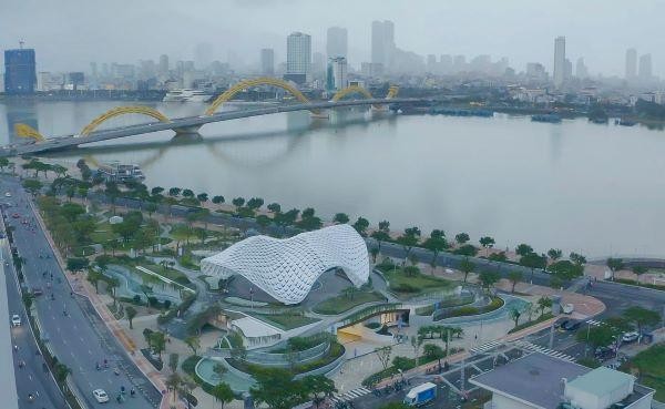 Toàn cảnh công viên APEC gắn với cảnh quan sông Hàn, hứa hẹn là điểm tham quan mới của du khách và người dân Thành phố